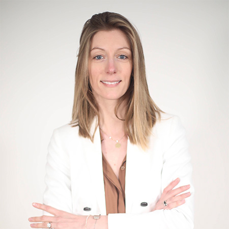 Laura LANGE